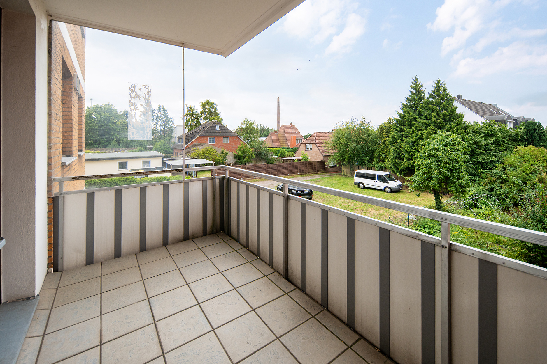 3-Zimmerwohnung mit Fahrstuhl und Garage — Balkon