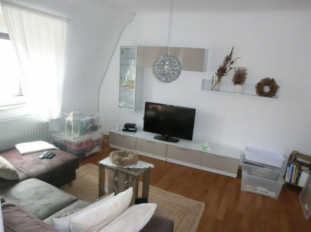 Attraktive 1,5 Zimmer Dach-Wohnung **direkte nähe zur Uni Klinik** - Foto 1
