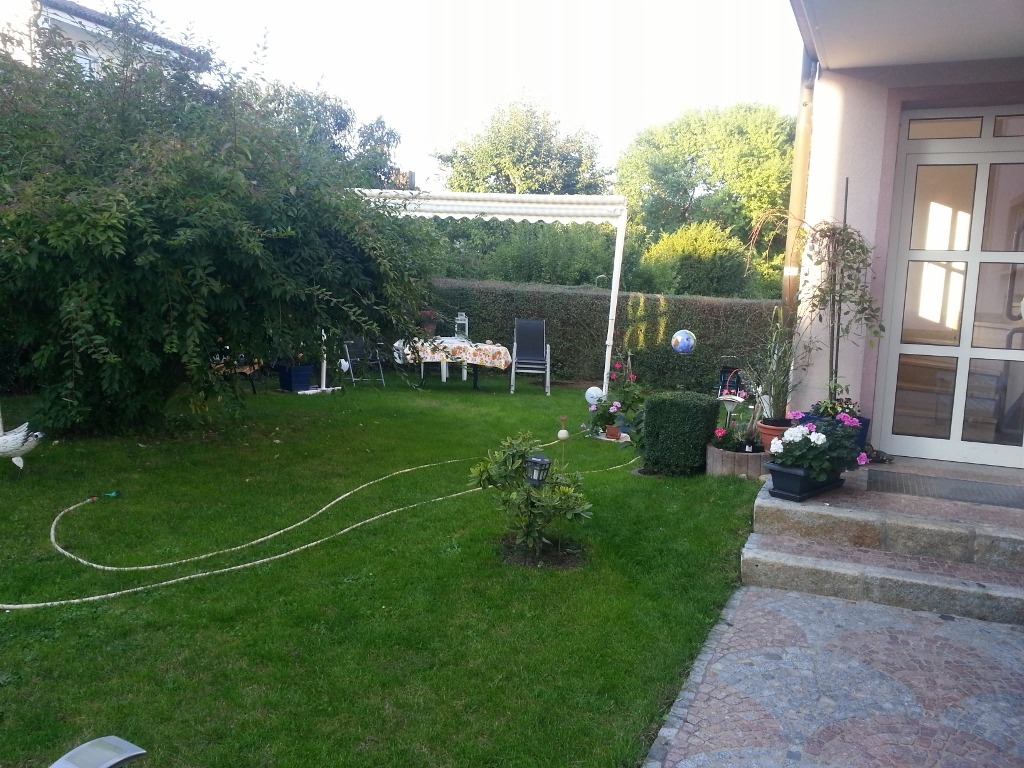 Attraktive 3 Zimmer Dach Wohnung in schöner Lage – Gartenmitbenutzung - Foto 1