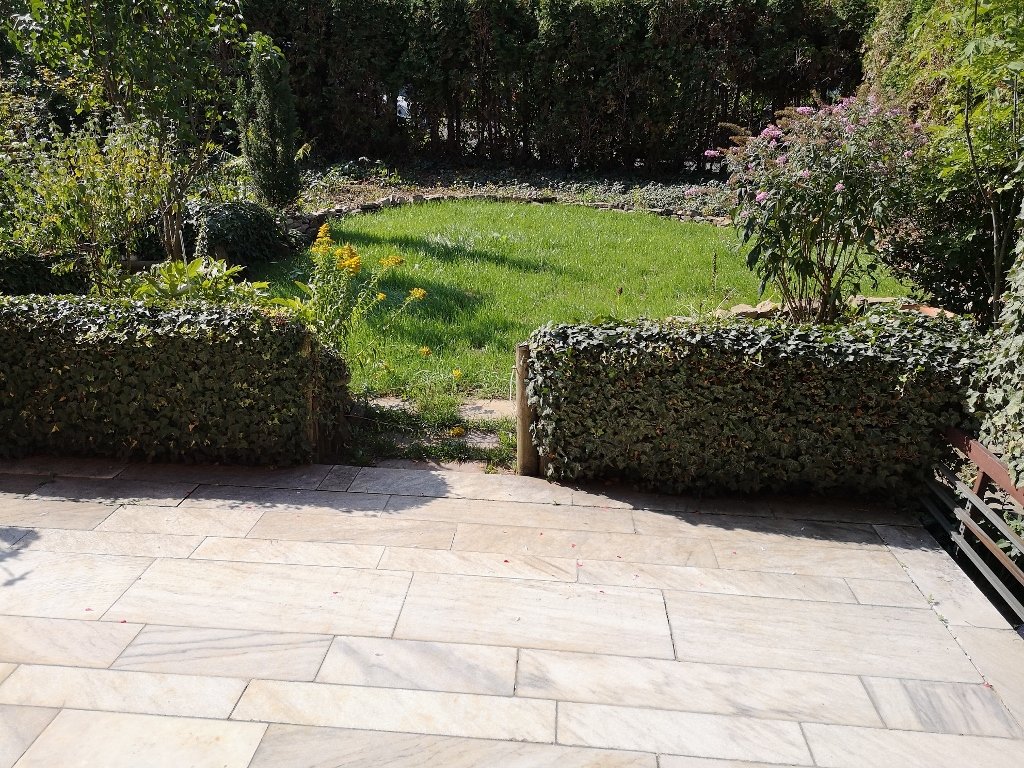 Schöne 2 Zimmer Wohnung mit Terrasse und Garten **keine WG möglich** - Photo 1