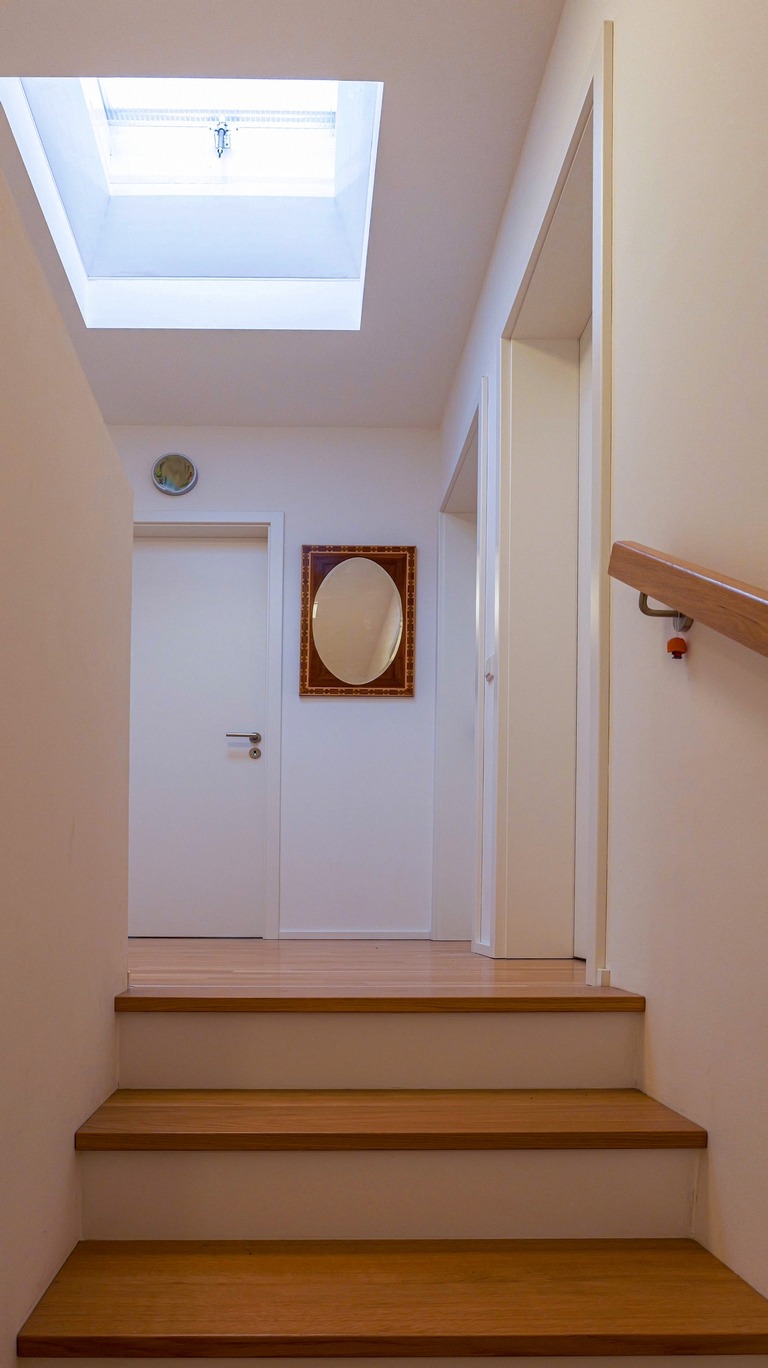 Blick von der Treppe ins Obergeschoss