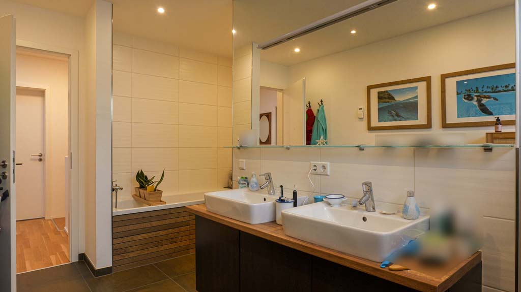 Viel Platz im Badezimmer