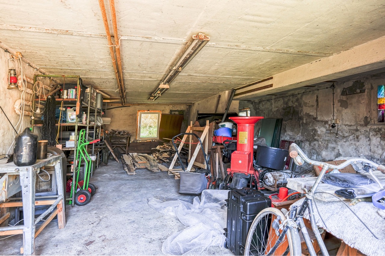 Große Garage