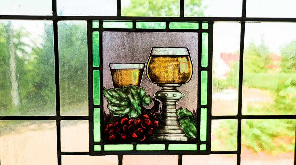 19 Wohnzimmerfenster