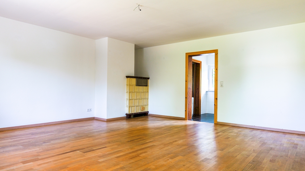 04 Wohnzimmer Blickrichtung Küche