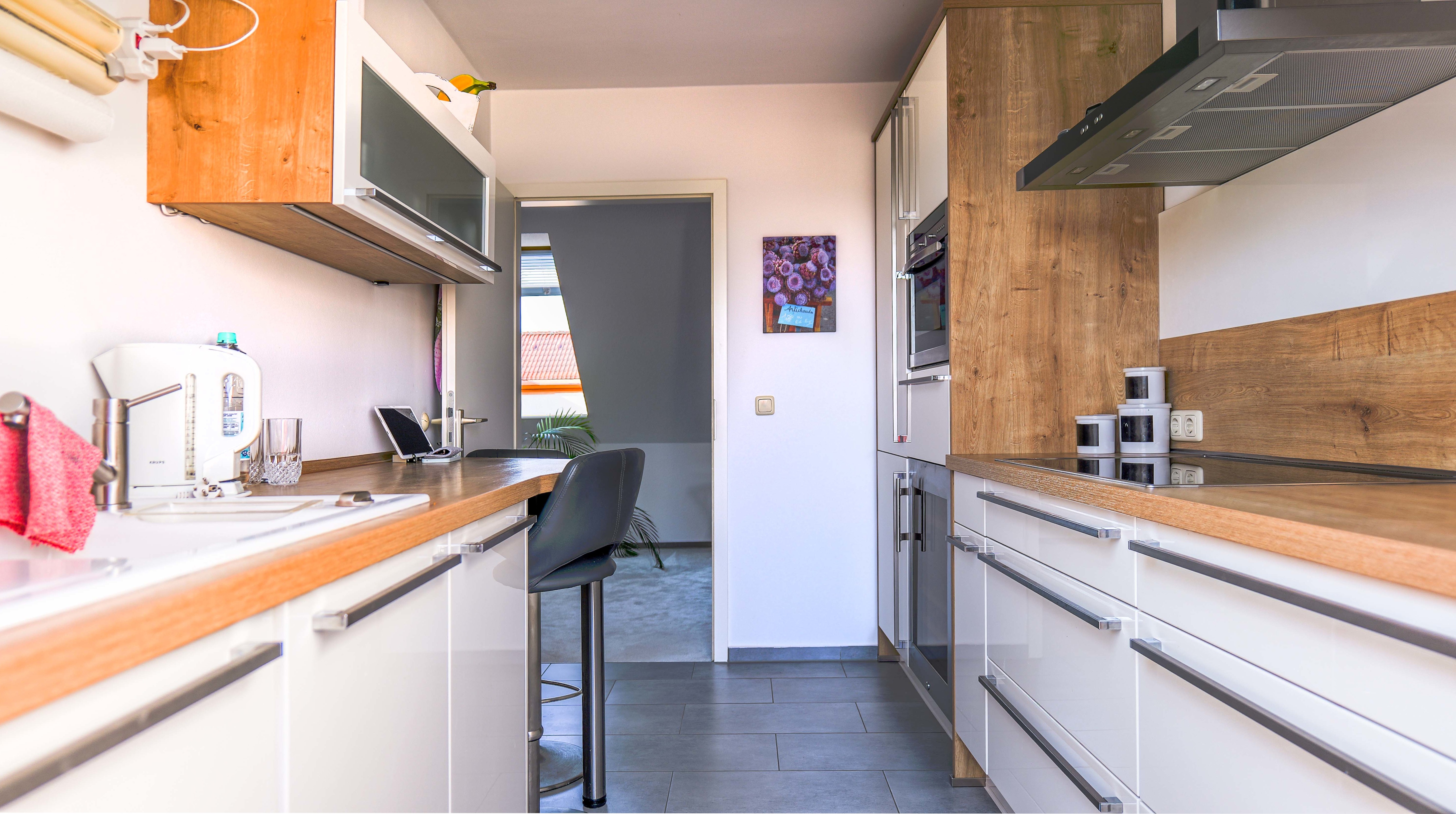 Blick vom Balkon in die Küche