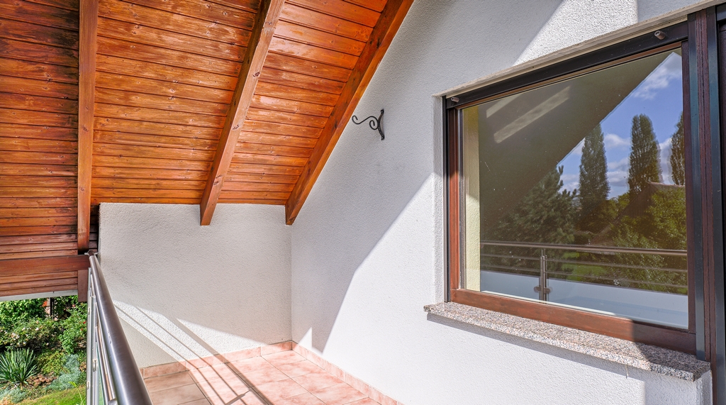 1. OG Schlafzimmer Balkon 1