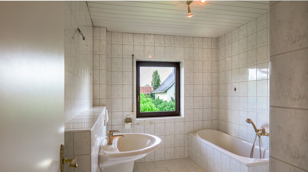 1. OG Badezimmer