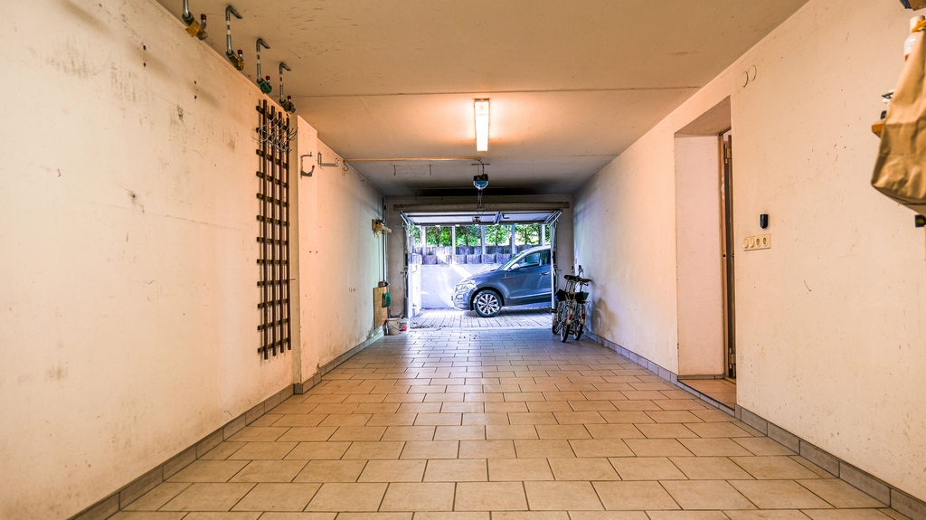Keller Garage