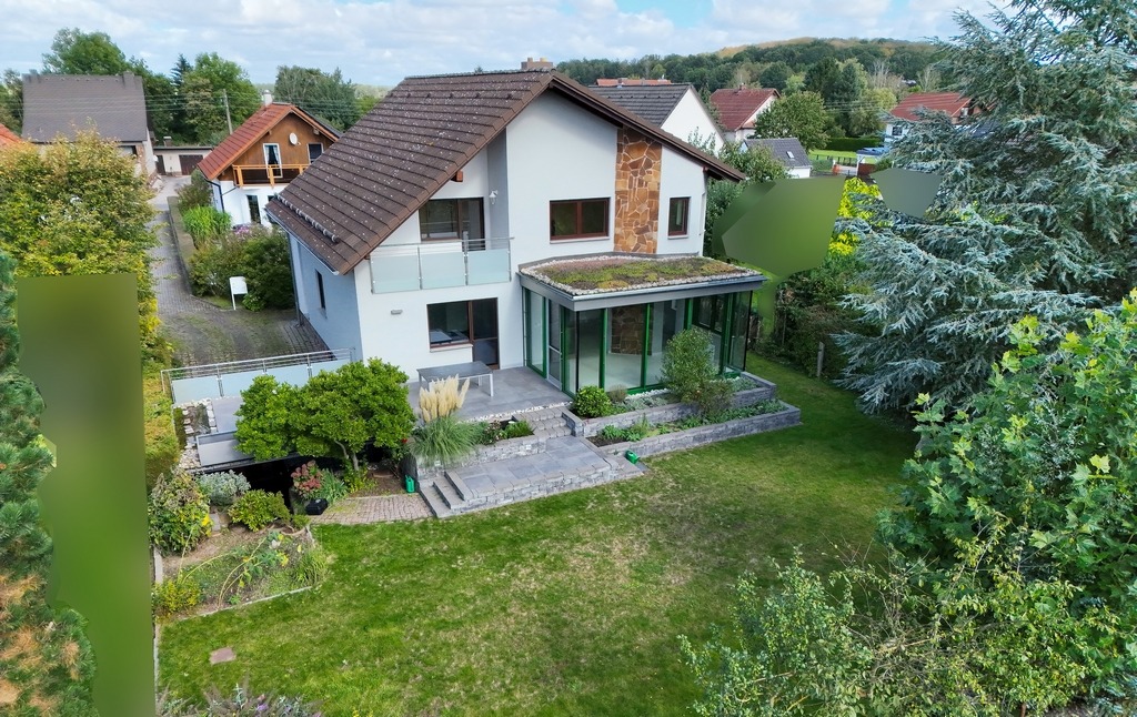 Stilvoll modernisiertes Traumhaus mit zwei Wohnungen – nur 7 Autominuten zur Bahn nach Leipzig
