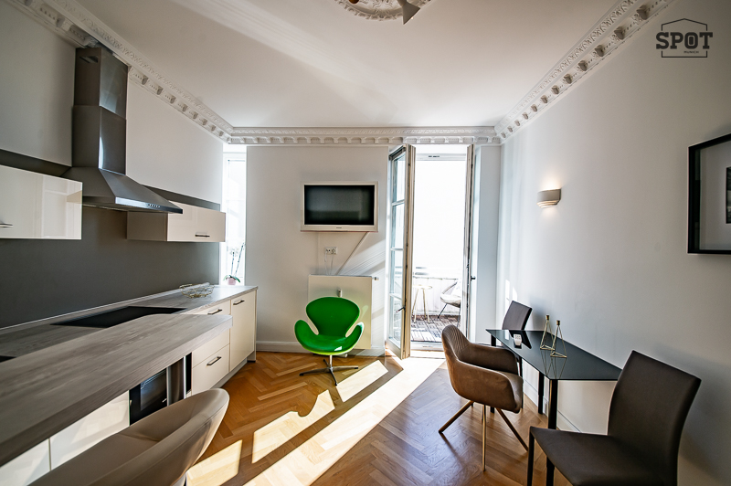Sonnige 2 Zimmer Wohnung mit Balkon in Neuhausen - Foto 2