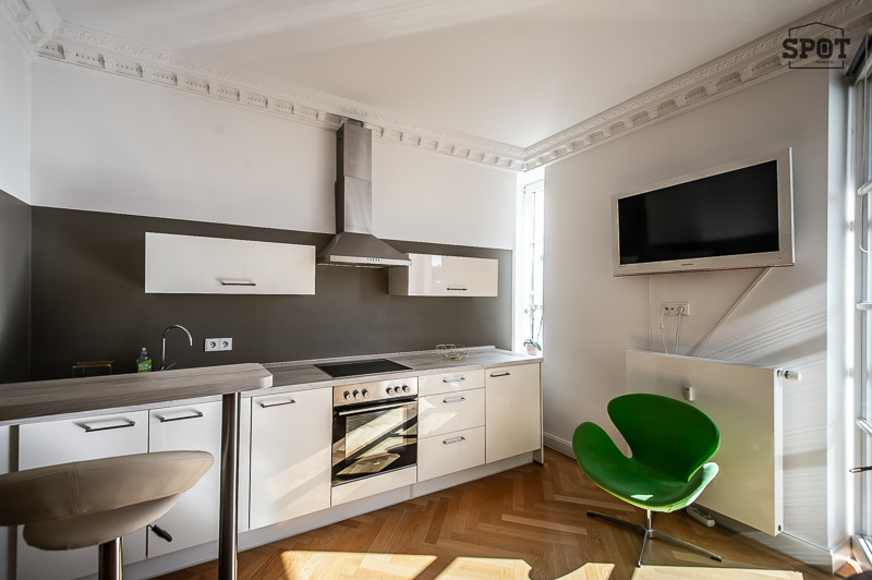 Sonnige 2 Zimmer Wohnung mit Balkon in Neuhausen - Foto 1