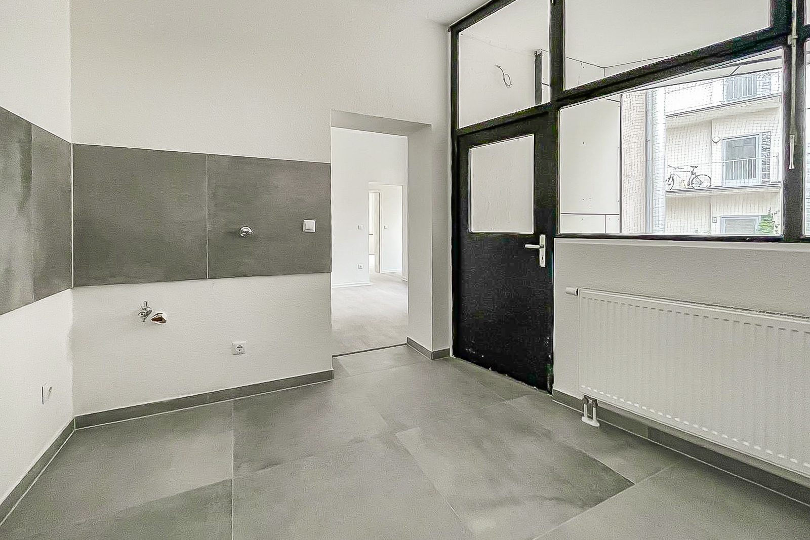 5 Zimmer – frisch renoviert – zentrale Lage – Erstbezug - Photo 1