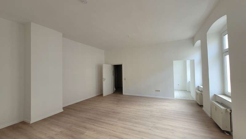 Sonnenberg * Hübsche 2 Zimmer * Großes Wohnzimmer * Frei - Foto 1