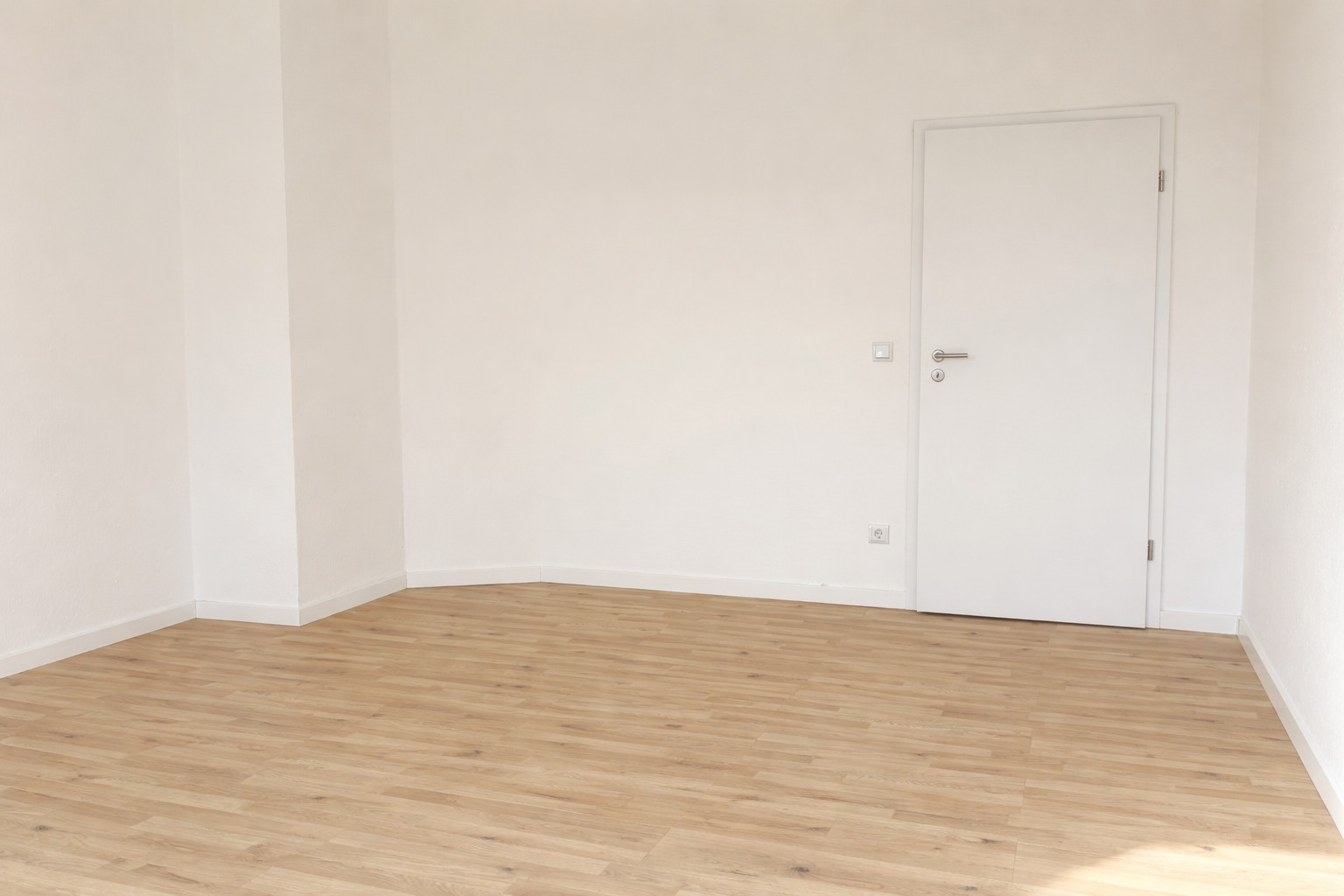 Hilbersdorf * Frisch Renoviert * 2 Zimmer mit Wohnküche * Frei - Foto 3