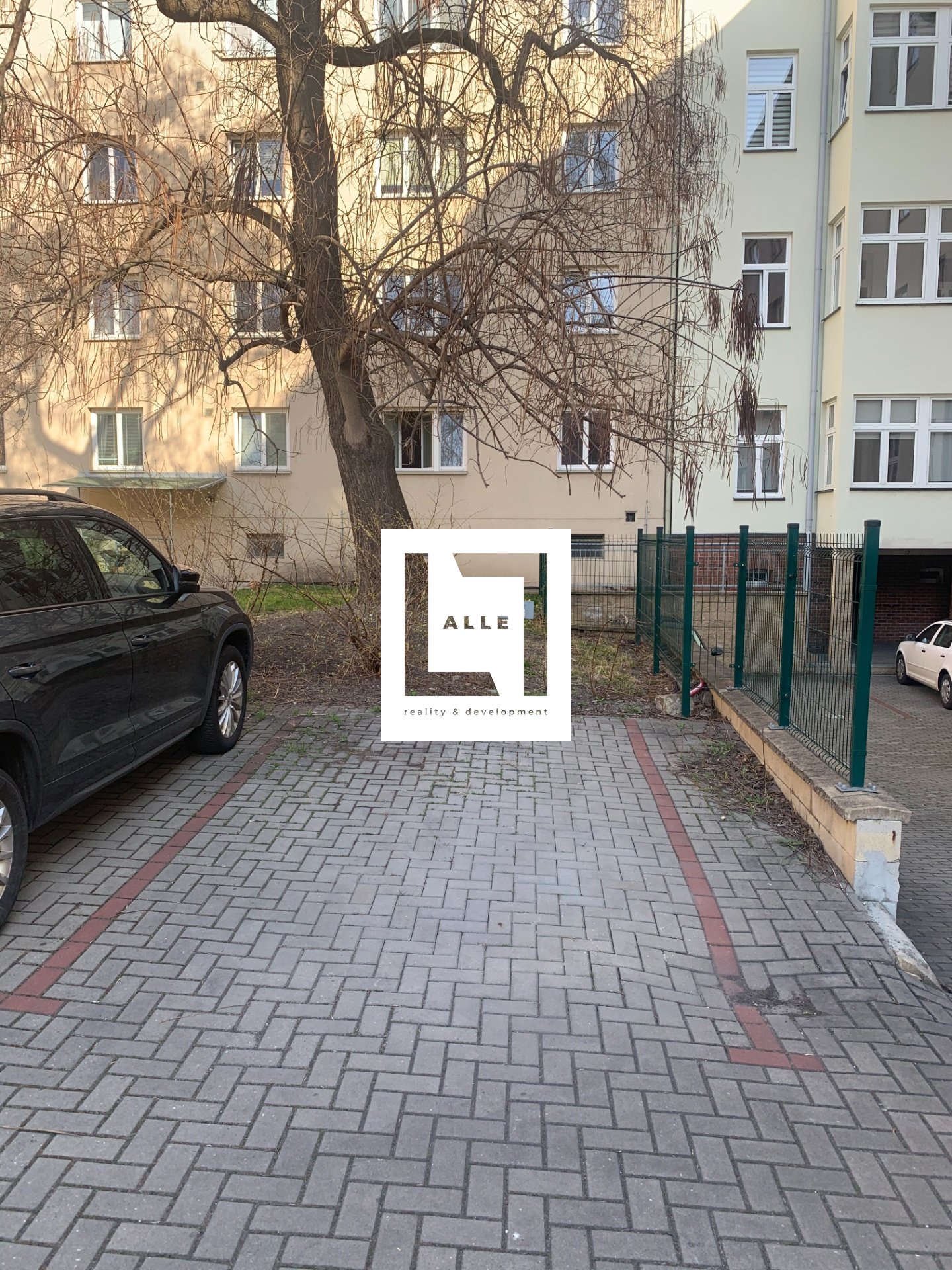 53A5A9BA-B8B5-4ABB-842C-0533E2691027