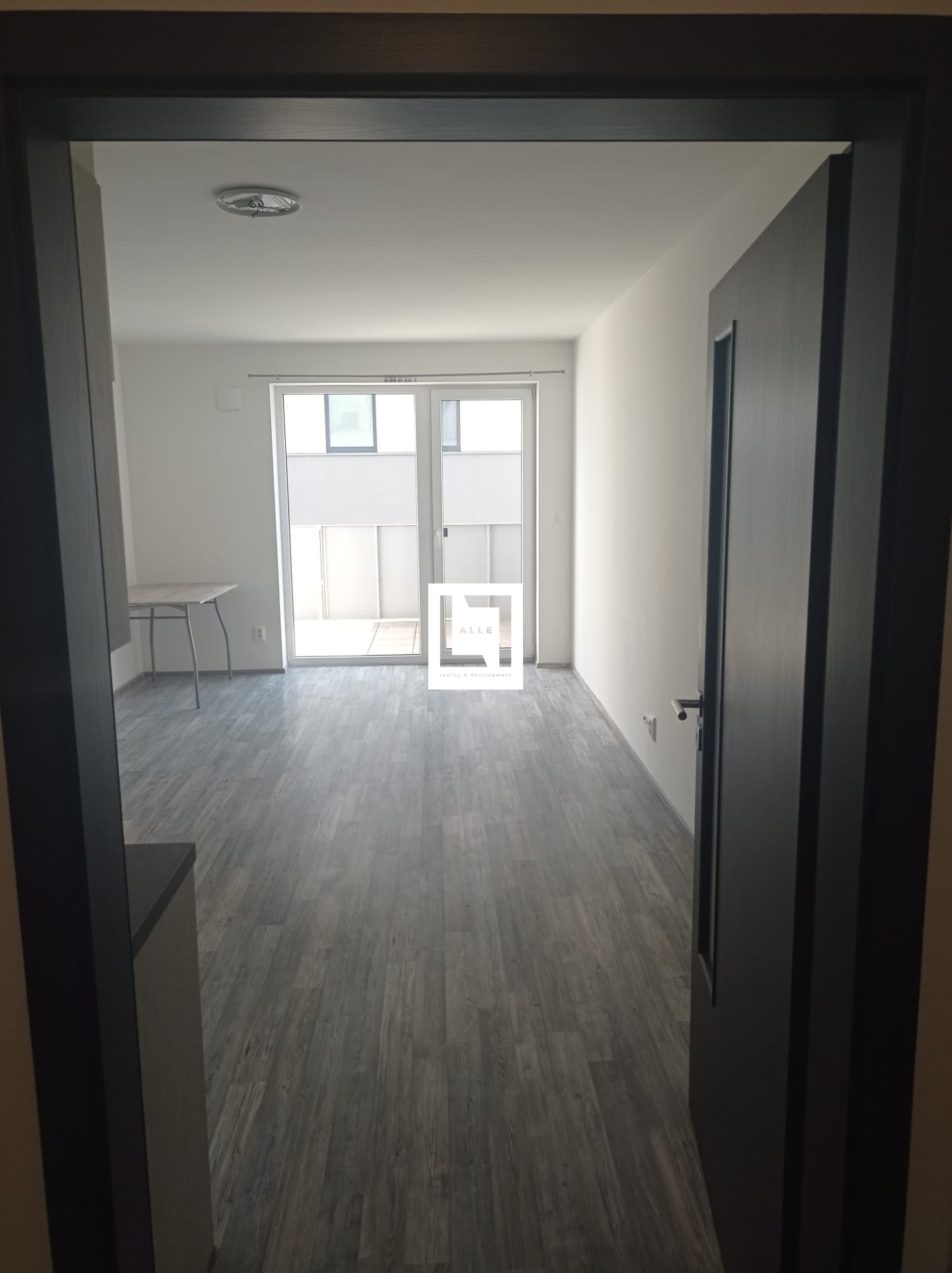 WhatsApp Image 2023-05-02 at 09.30.31 (1)