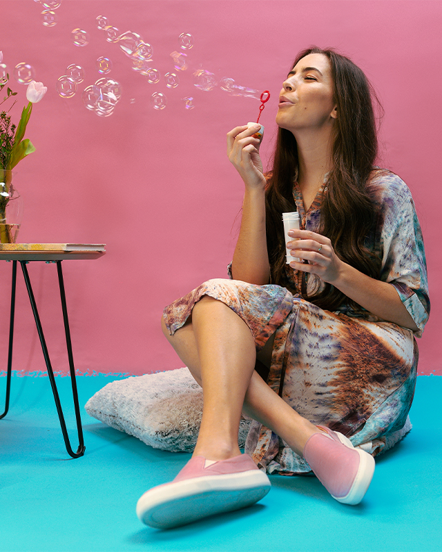 Aside background image