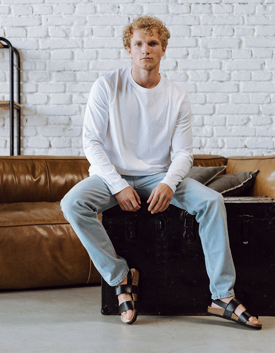 Aside background image