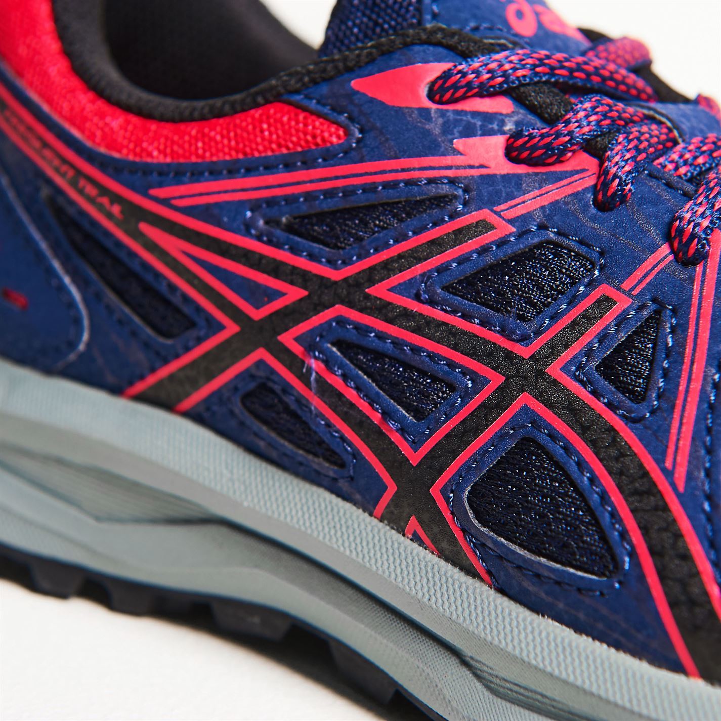 asics frequent xt ladies trail running shoes