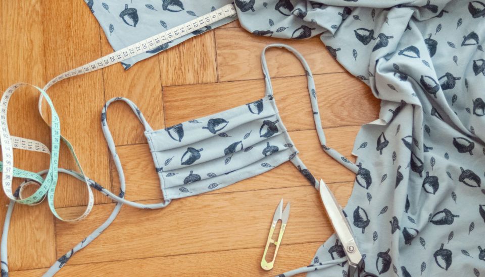Jak na roušku si můžete přečíst i na blogu Tchiba: www.tchiboblog.cz