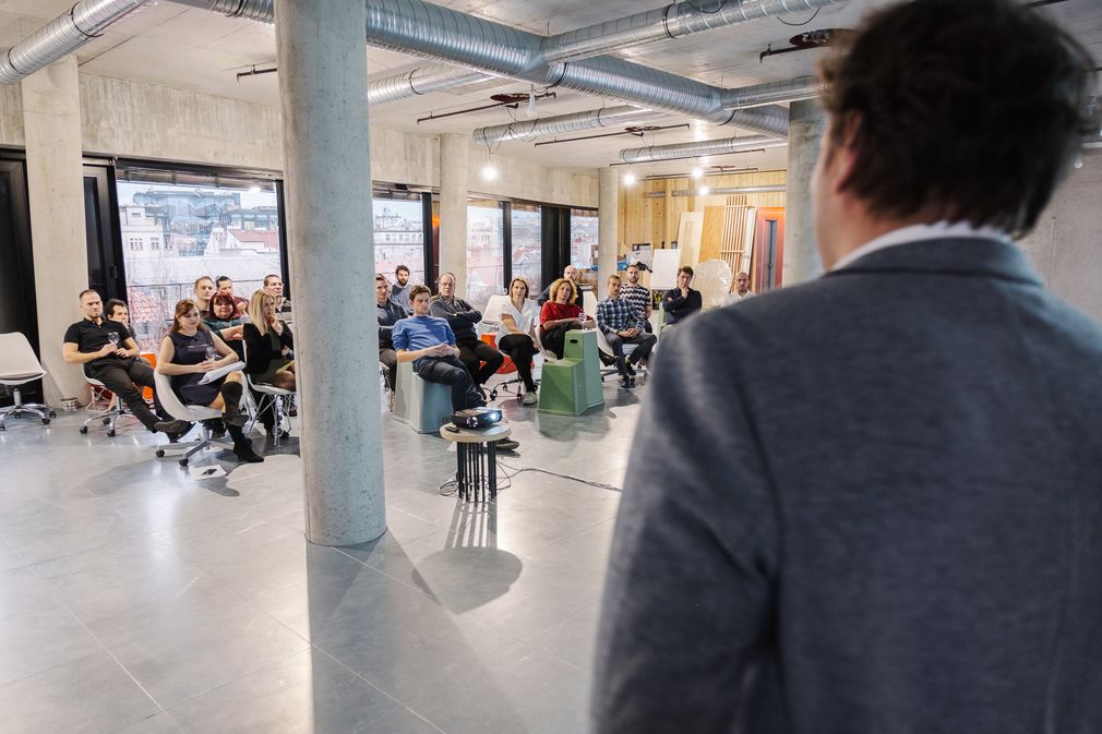 Petr Rokůsek a setkání týmu Nano Energies k příležitosti desátých narozenin firmy