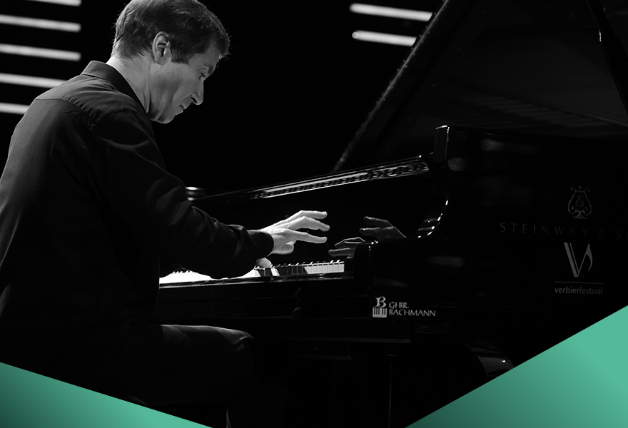 Header image of page : LUGANSKY / MASTERCLASS PIANO