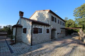 Dom na sprzedaż w Istarska županija, Buje zdjęcie 1