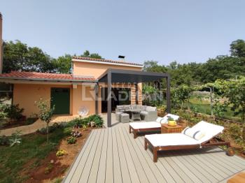 Casa en venta en Splitsko dalmatinska županija, Dugopolje foto 3