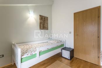 Casa en venta en Splitsko dalmatinska županija, Dugopolje foto 9