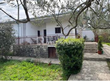 Dom na sprzedaż w Splitsko dalmatinska županija, Supetar zdjęcie 1