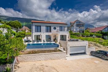 Haus zu verkaufen in Tivat Municipality, Tivat, Blaža Jovanovića foto 2