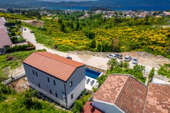 Haus zu verkaufen in Tivat Municipality, Tivat, Blaža Jovanovića foto 3