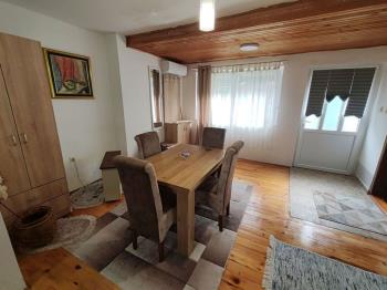 Casa en venta en Vojvodina, Petrovaradin foto 2