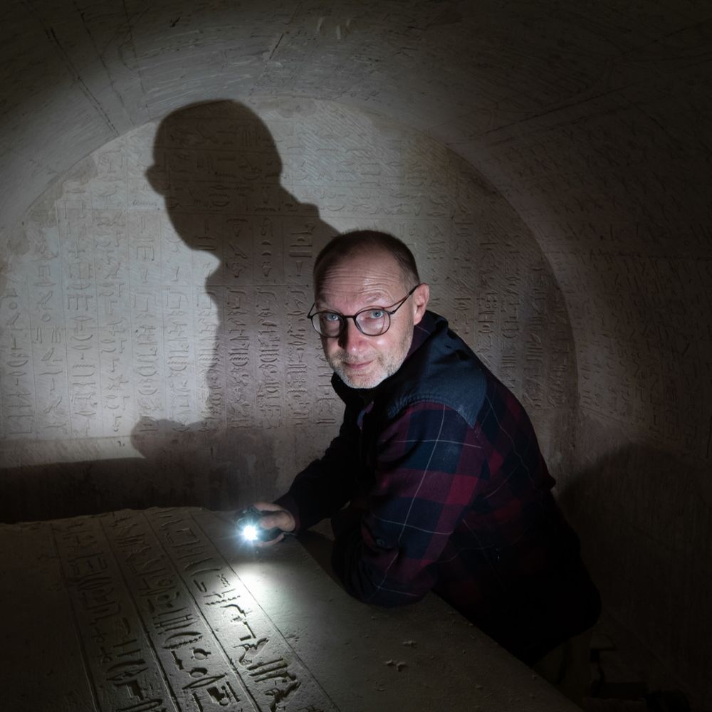 Přednáška Jiřího Janáka: Sluneční hadi v hrobce kněze jménem Iufaa v Abúsíru