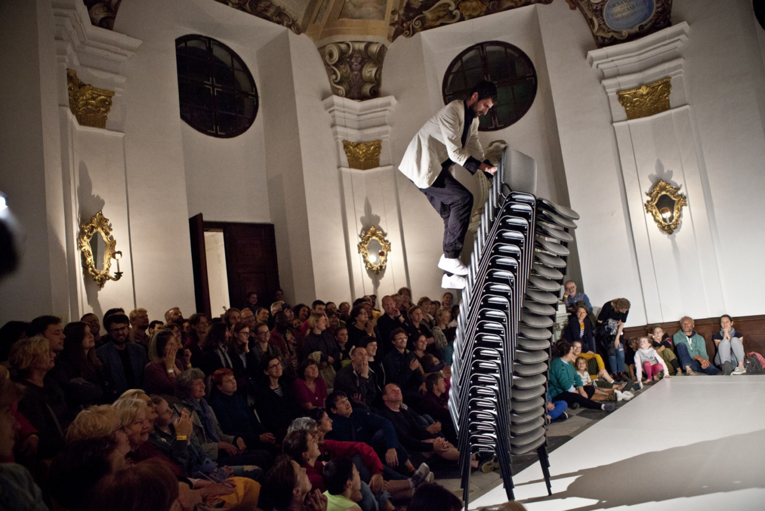 Romaeuropa Festival: Viktor Černický -„PLI“