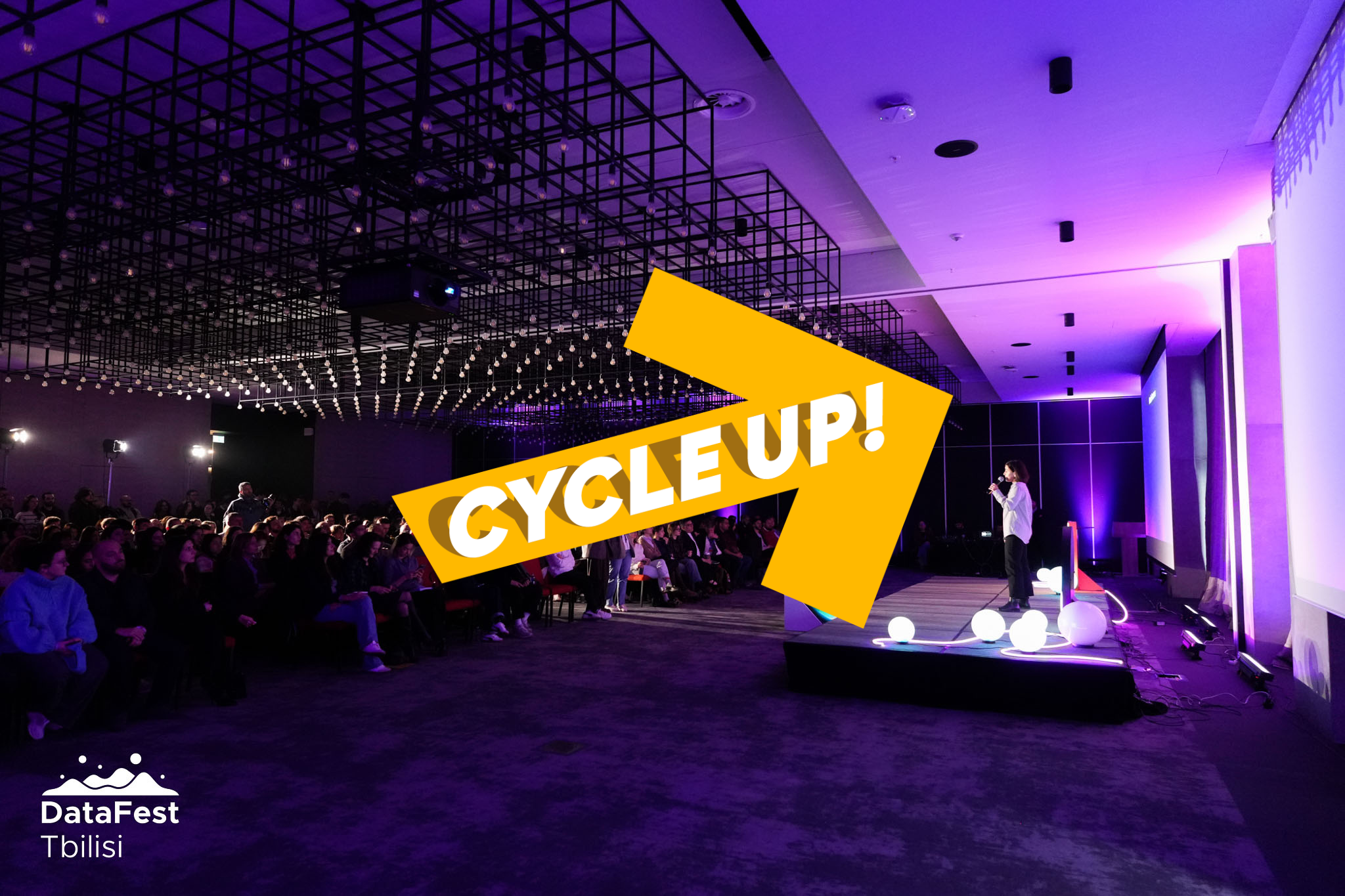 CYCLE UP! čtení města, safari a designový workshop na DataFestu v Tbilisi