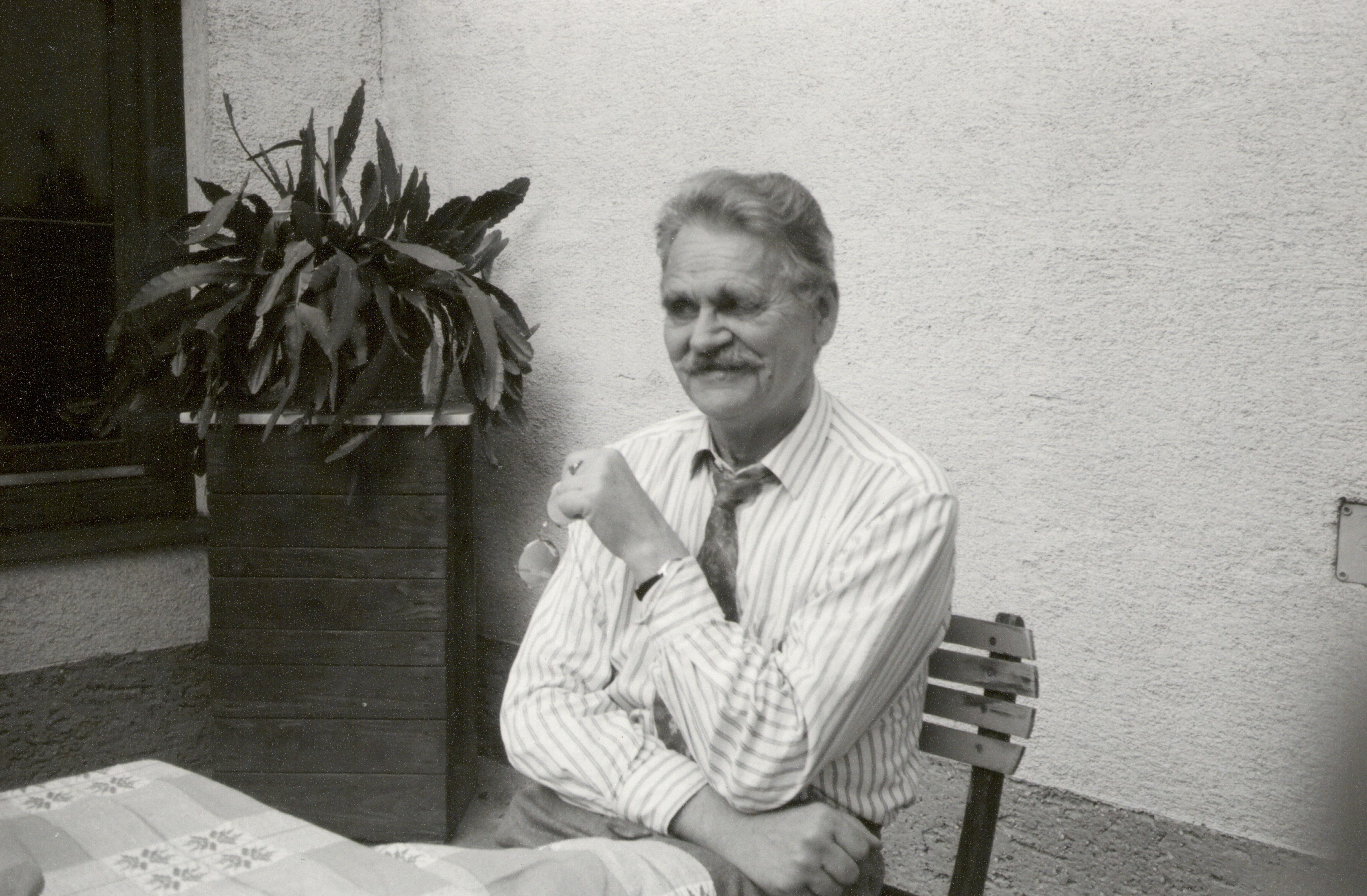 Eine poetische Landpartie – HC Artmann zum 100. Geburtstag im Gutshof Fratres