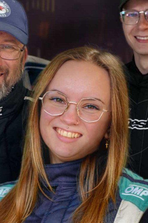profile image Streama Rost till race EP.2 (Avsnitt 2) med svenska undertexter