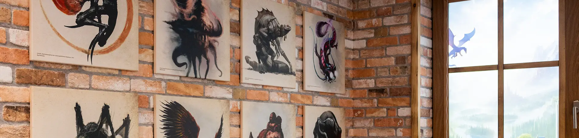 Cthulhu Illustrationen als Wanddekoration des Pegasus Spiele Spielzimmers Fantasy