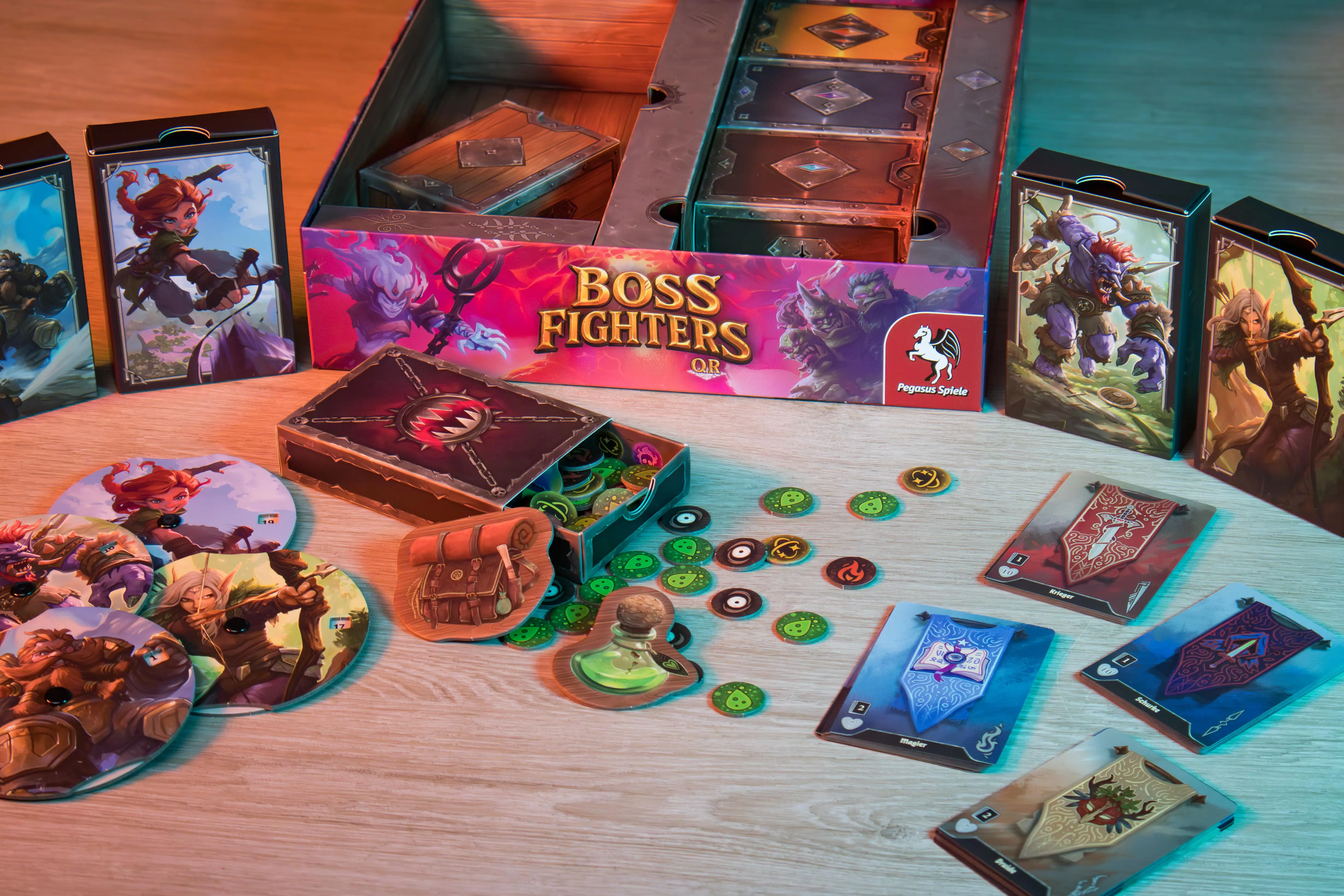 Interview mit den Autoren Boss Fighters QR Brettspiel Produktfoto