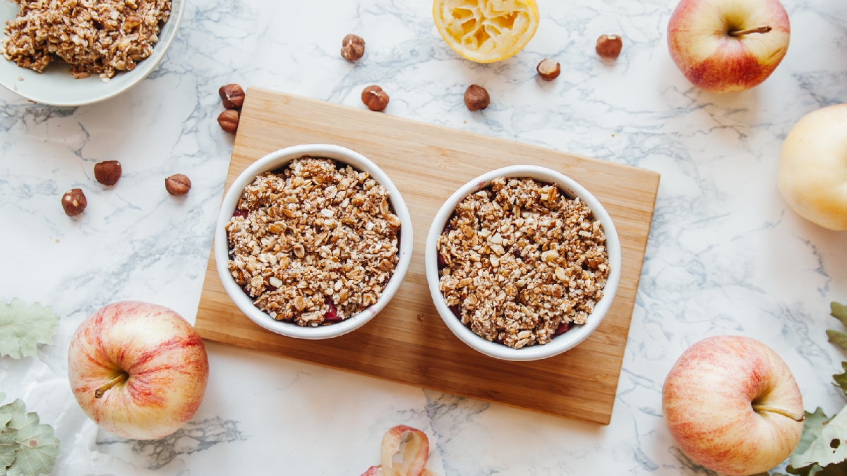 Apfel-Birnen-Kompott mit Streuseln