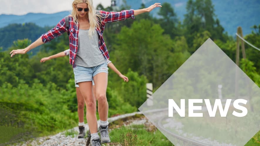 MS News: Mädchen balancieren auf Schienen