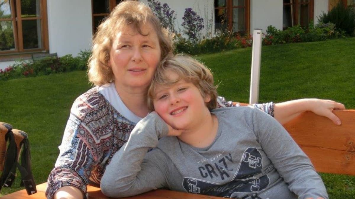 MS-Patientin Simone mit ihrem Sohn MS-Patientin Simone mit ihrem Sohn