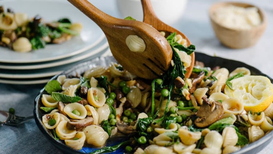 Pasta mit grünem Spargel