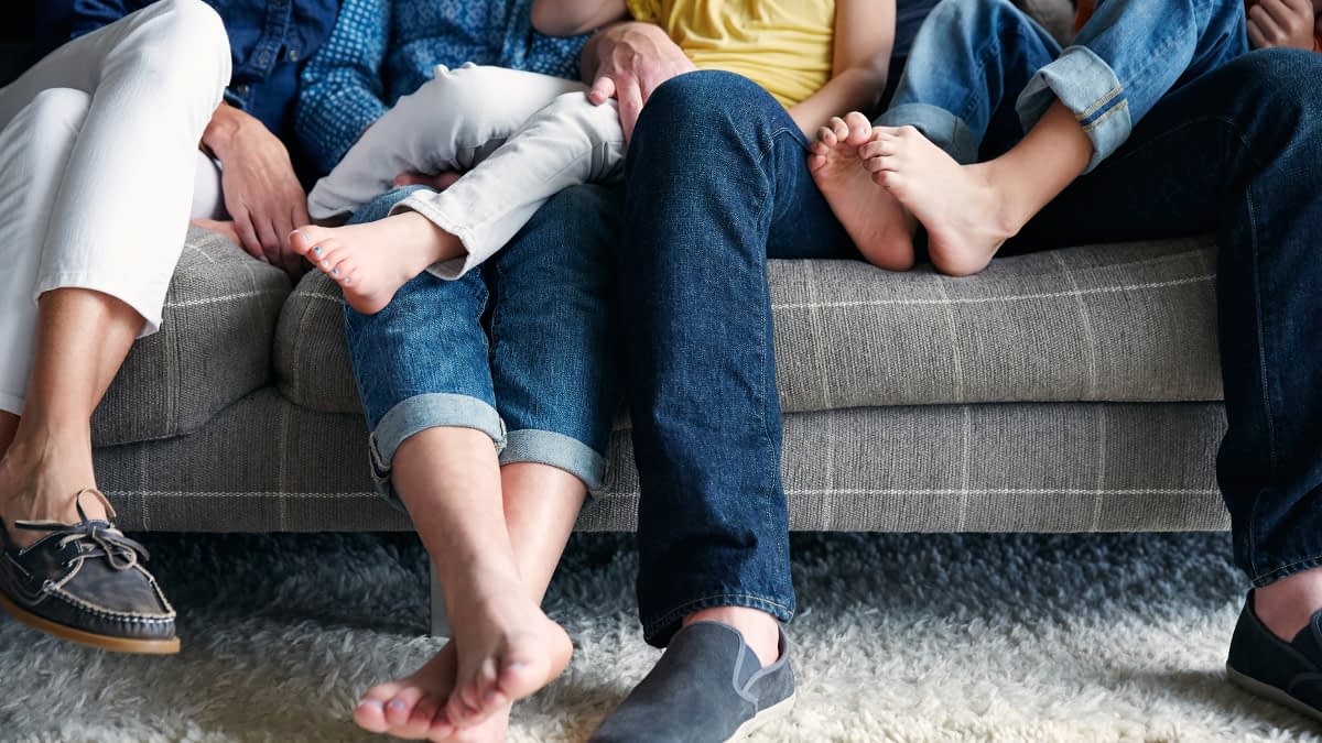 Familie auf dem Sofa Familie auf dem Sofa