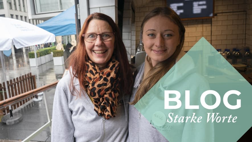 MS-Angehörige Mathilde mit ihrer Mutter Heike