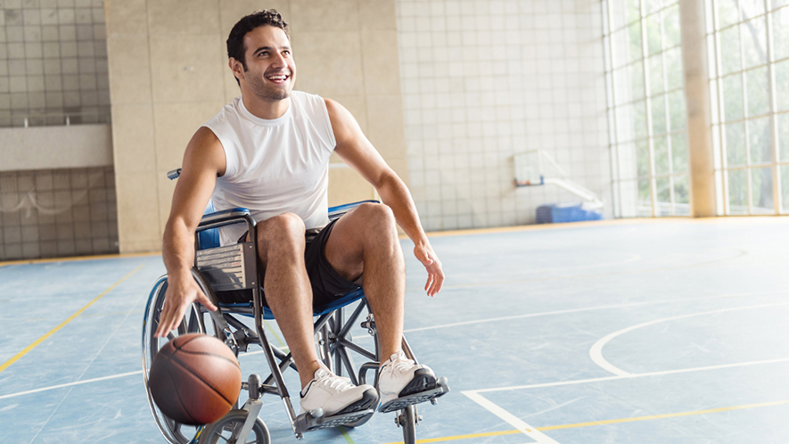 Basketballspieler im Rollstuhl