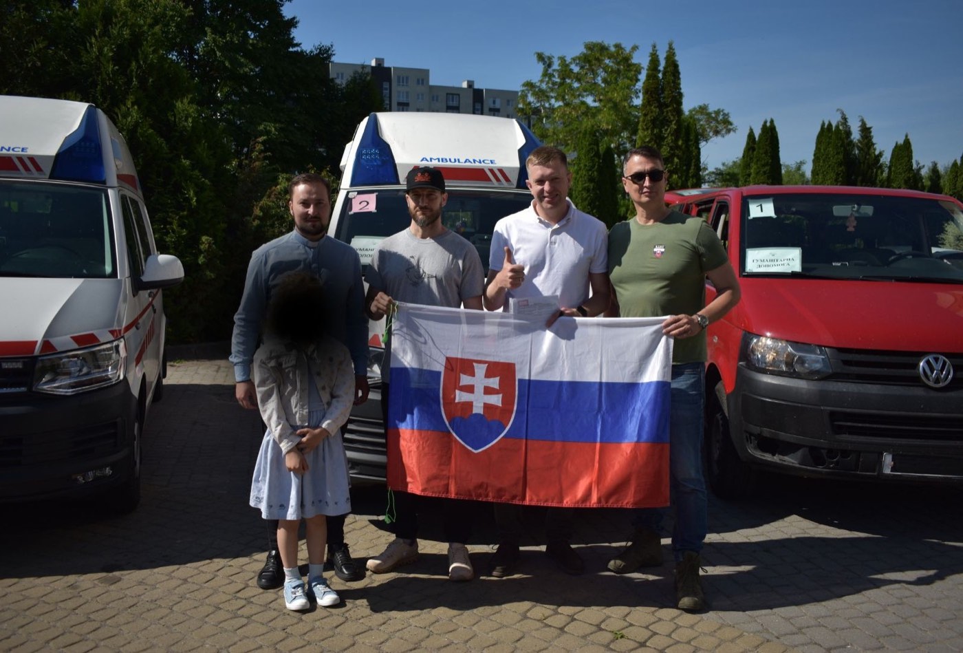 Předání sanitky ve Lvově