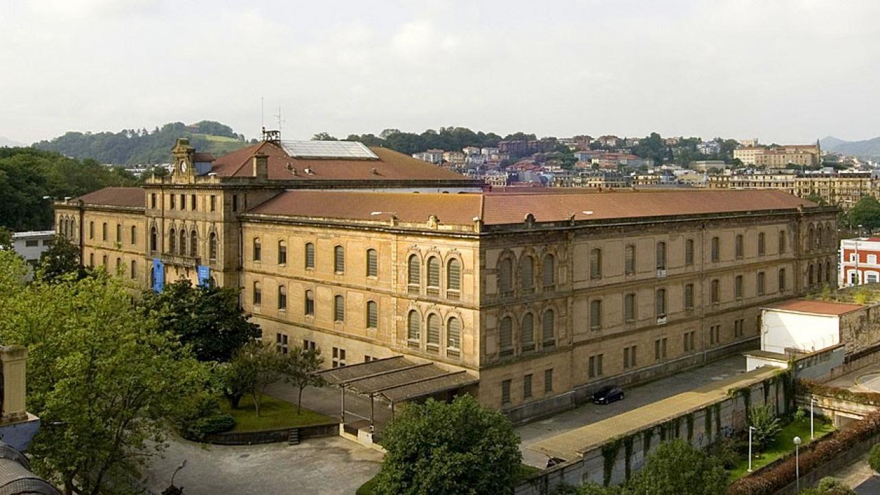 Centro cultural Tabakalera